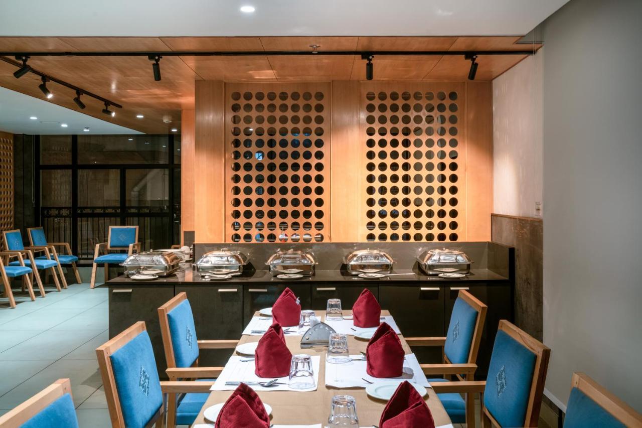 Townbridge Hotels & Suites Kochi Kültér fotó