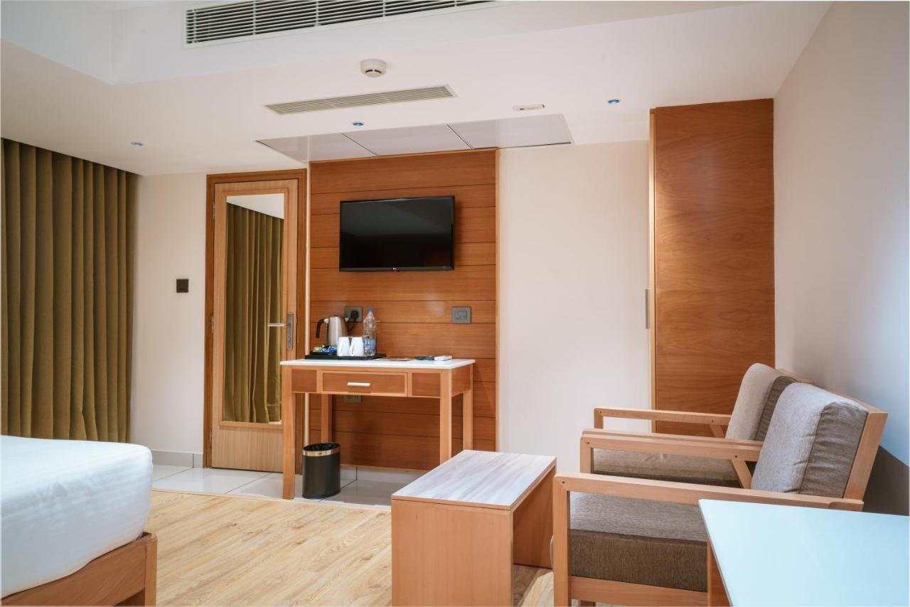 Townbridge Hotels & Suites Kochi Kültér fotó