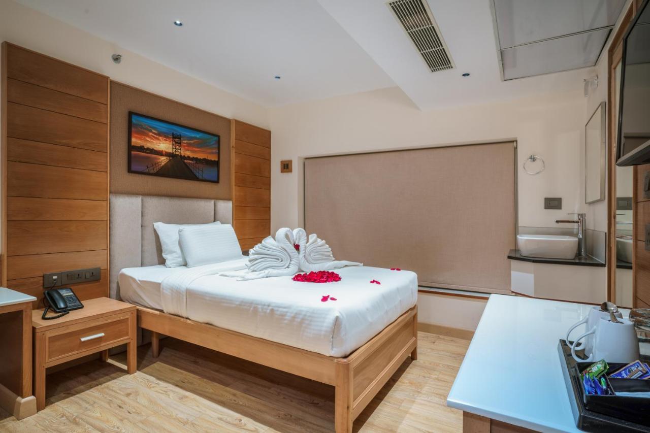 Townbridge Hotels & Suites Kochi Kültér fotó