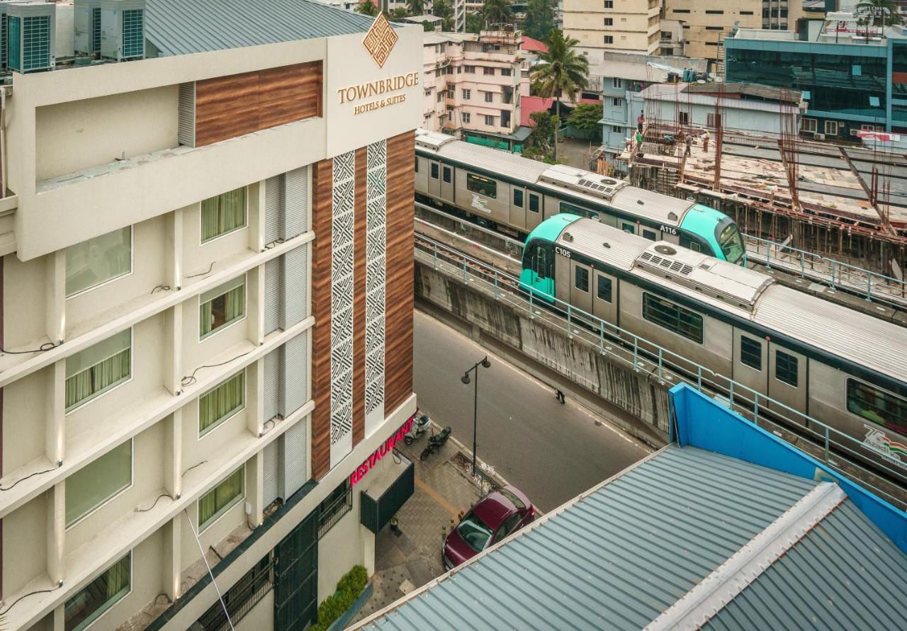 Townbridge Hotels & Suites Kochi Kültér fotó